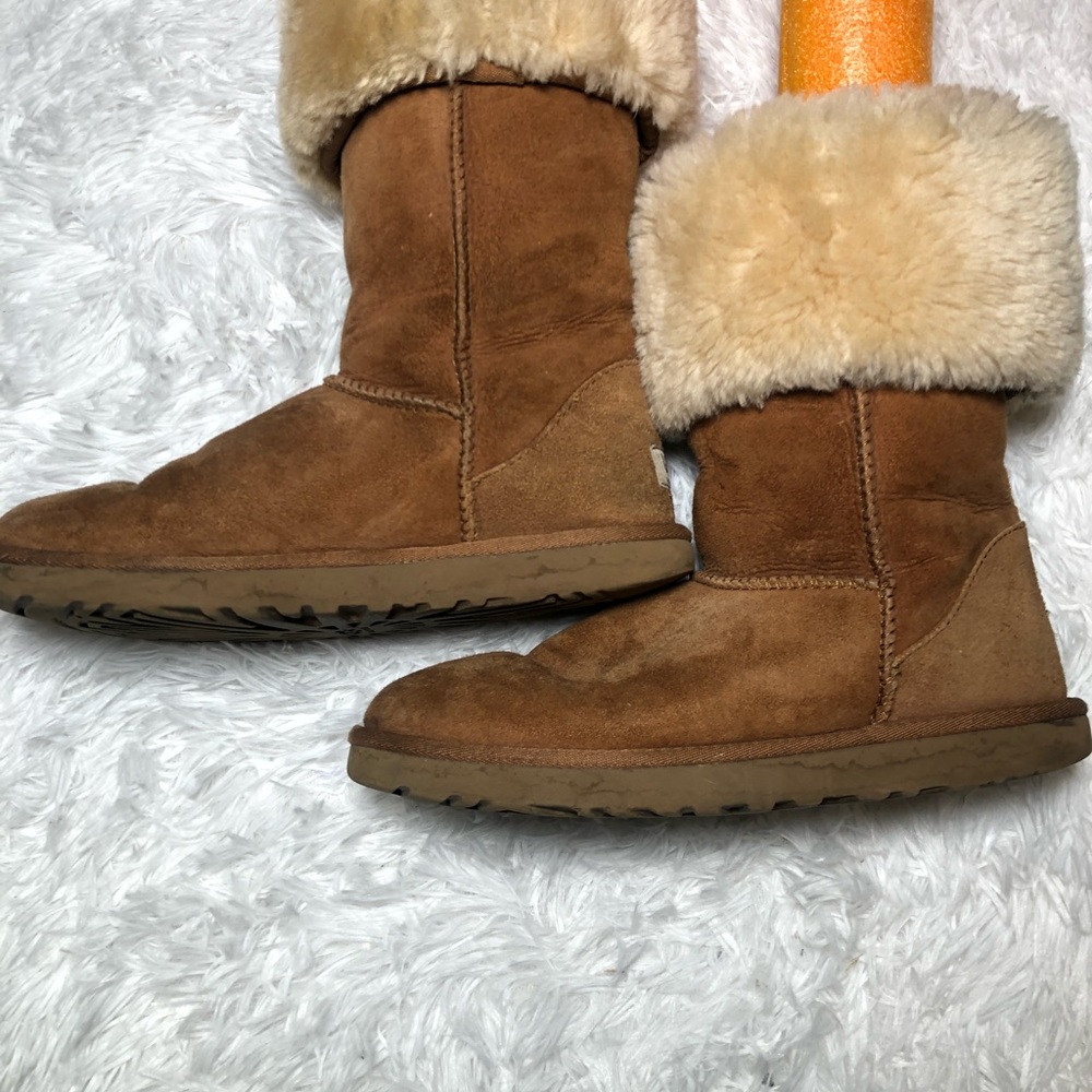 Uggs - Picture 3 of 8
